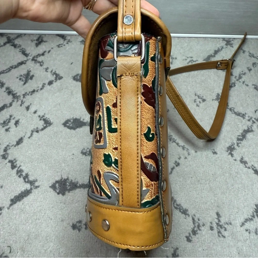 VTG PRINCESS Egyptian Hieroglyphics Tooled Leather Bucket Bag